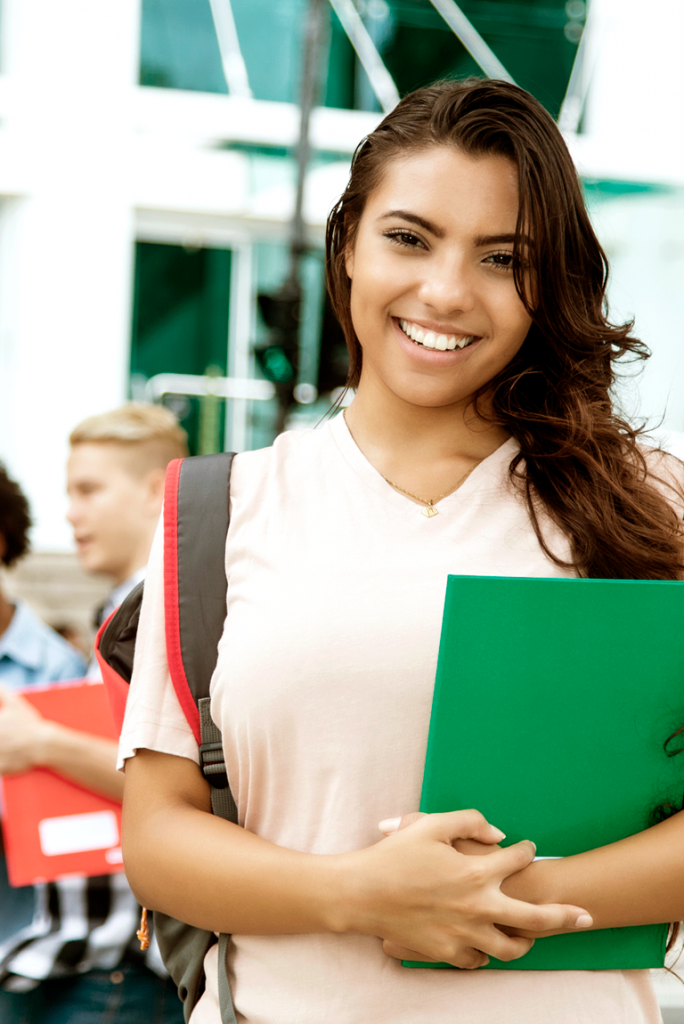 Camisetas universitárias